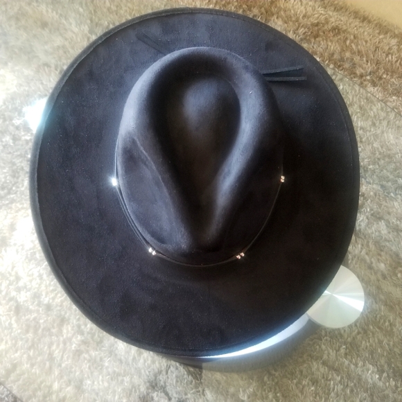 Hats - Picture 2 of 4